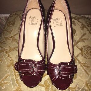 Red New Directions Peep Toe Heels Size 7